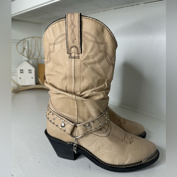 Shyanne Tan Slouchy Harness Cowboy Boots Women’s Size 7 – Western Moto Style - Picture 5 of 9